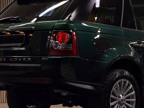 Land Rover Range Rover Sport 14 of 28