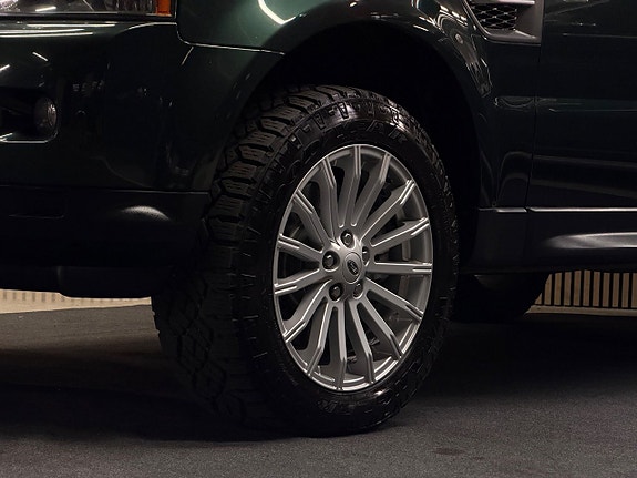 Land Rover Range Rover Sport 8 of 28