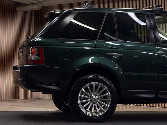Land Rover Range Rover Sport 13 of 28