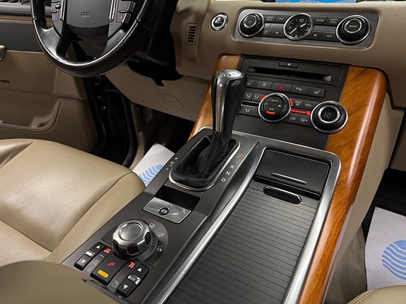 Land Rover Range Rover Sport 22 of 28