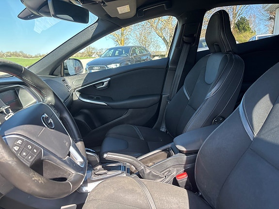 Volvo V40 6 of 10