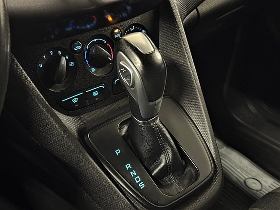 Ford Transit Connect 14 of 19