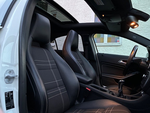 Mercedes-Benz A180 29 of 30