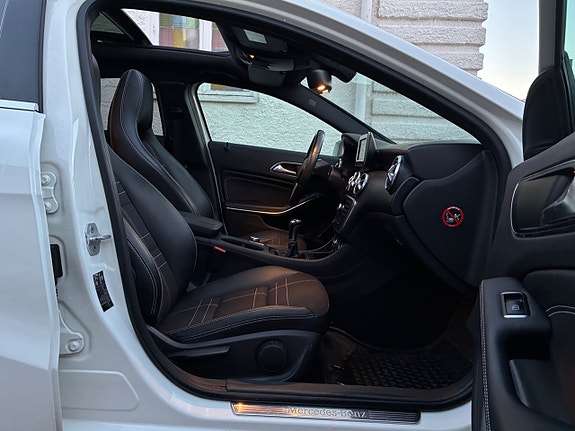 Mercedes-Benz A180 28 of 30