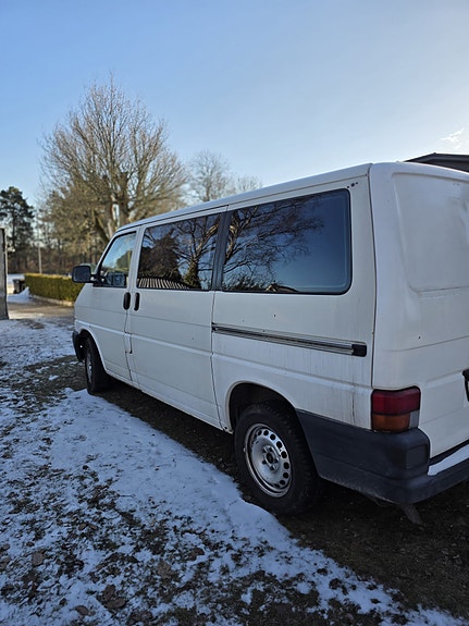 Volkswagen Kombi 4 of 5