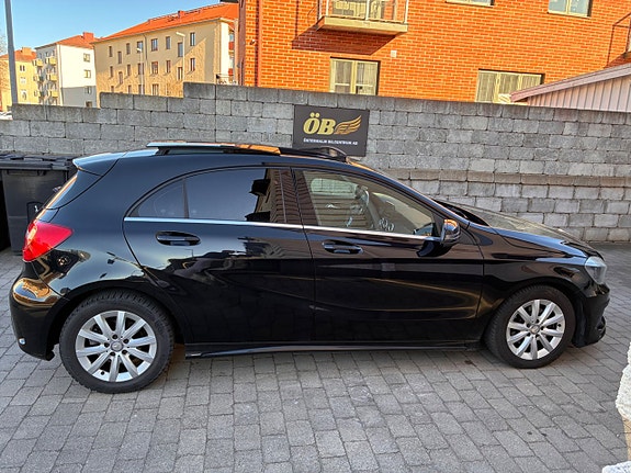 Mercedes-Benz A180 9 of 30