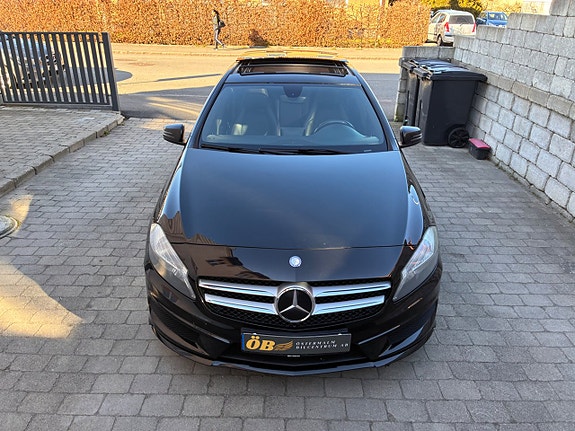 Mercedes-Benz A180 7 of 30