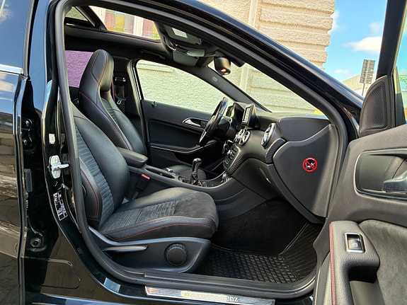 Mercedes-Benz A180 24 of 30
