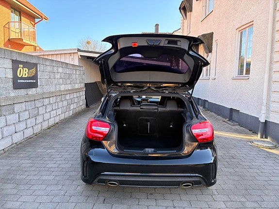 Mercedes-Benz A180 14 of 30