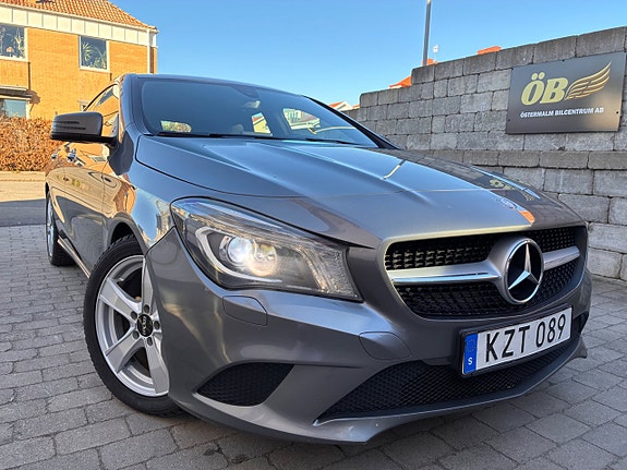 Mercedes-Benz CLA220 d 3 of 5