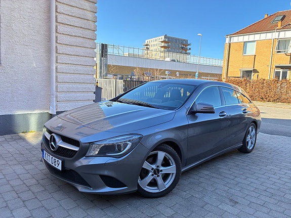 Mercedes-Benz CLA220 d 4 of 5