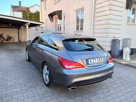 Mercedes-Benz CLA220 d 10 of 29