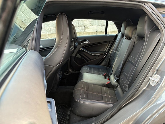 Mercedes-Benz CLA220 d 28 of 29