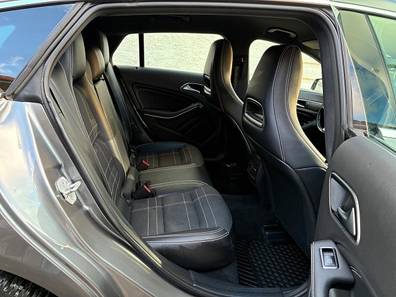 Mercedes-Benz CLA220 d 27 of 29