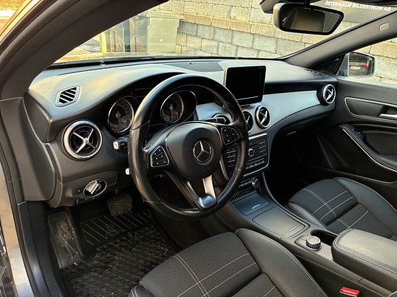 Mercedes-Benz CLA220 d 22 of 29