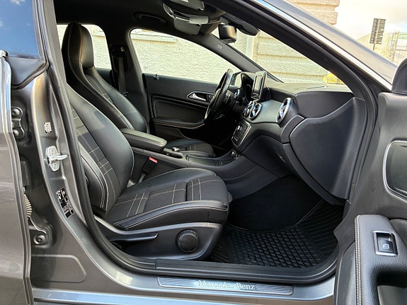 Mercedes-Benz CLA220 d 26 of 29