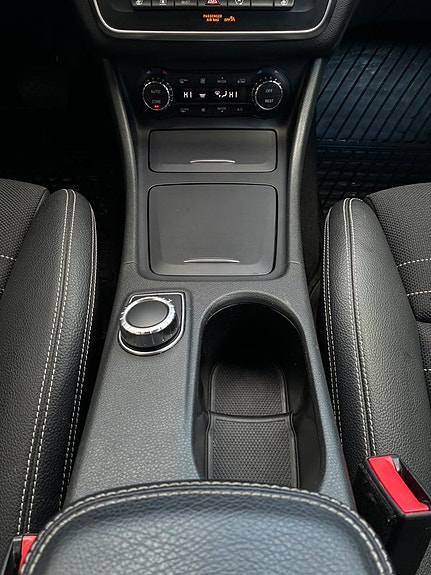 Mercedes-Benz CLA220 d 20 of 29