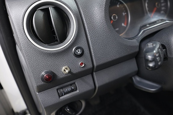 Volkswagen Amarok 15 of 18