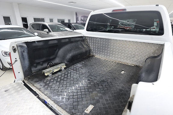 Volkswagen Amarok 9 of 18