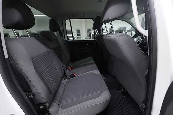 Volkswagen Amarok 11 of 18