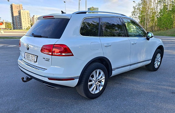 Volkswagen Touareg 5 of 5
