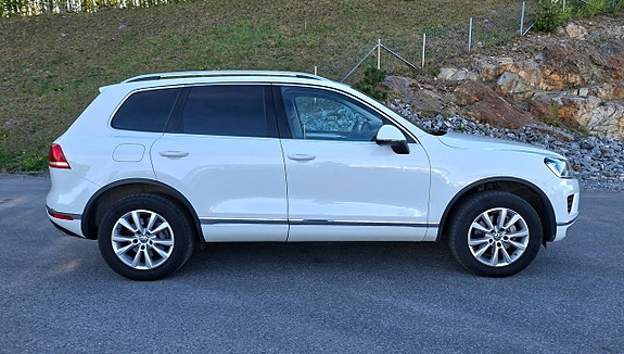 Volkswagen Touareg 4 of 5