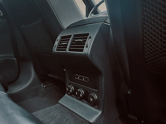 Jaguar F-PACE 11 of 12