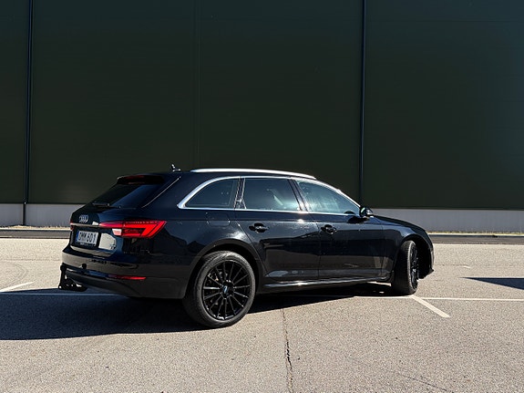 Audi A4 5 of 16