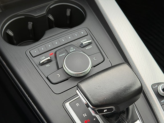 Audi A4 15 of 16