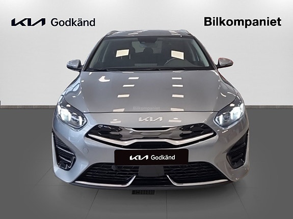 Kia Ceed 2 of 5