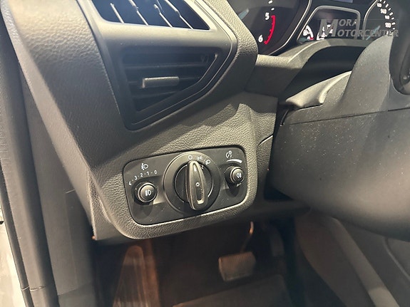 Ford Kuga 9 of 14