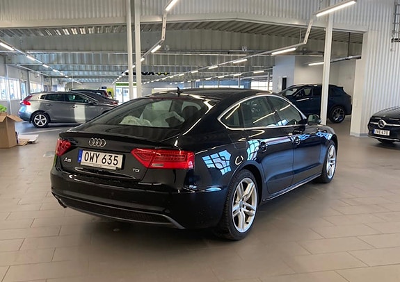 Audi A5 3 of 11