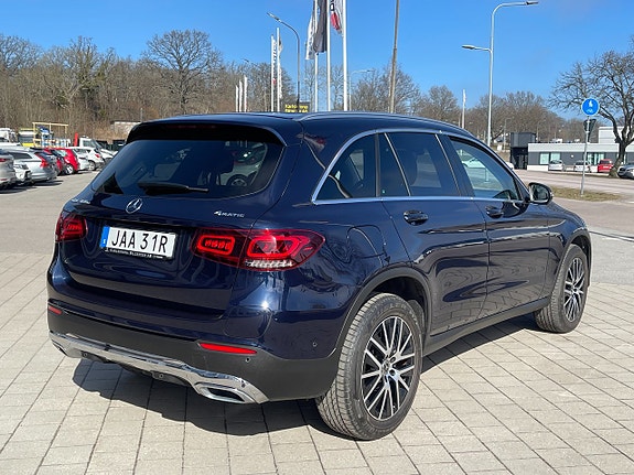 Mercedes-Benz GLC300 e 5 of 5