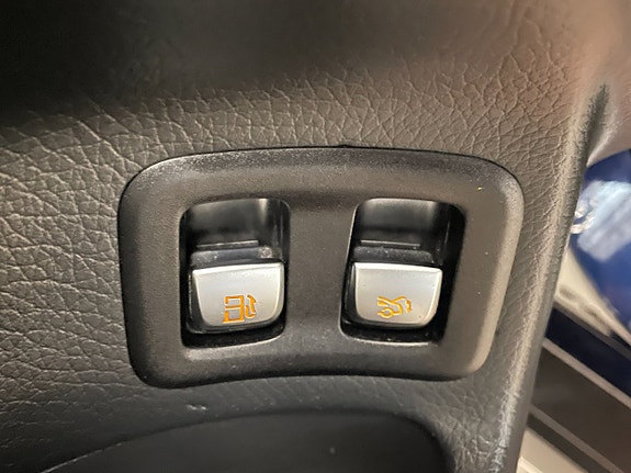 Mercedes-Benz GLC300 e 16 of 30