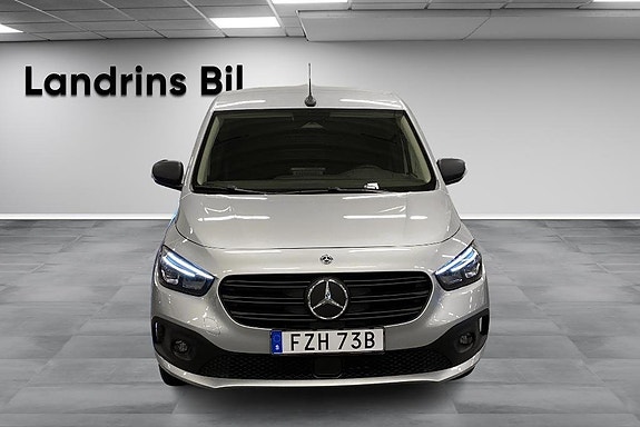Mercedes-Benz eCitan 2 of 5