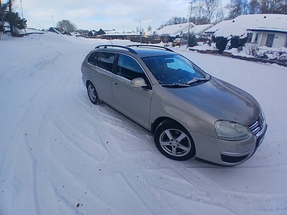 Vw golf kombi, a-traktor, bensin, manuell