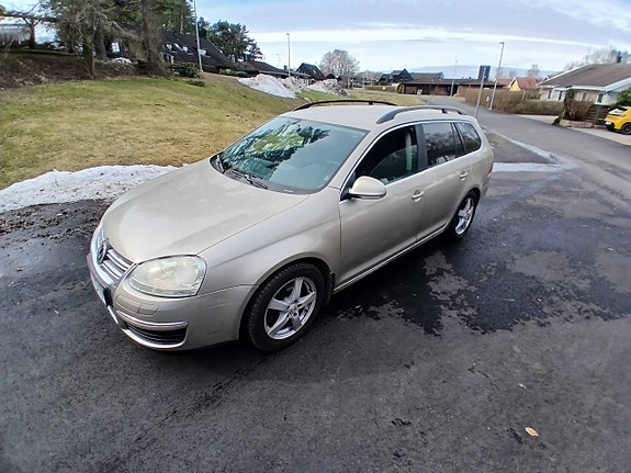 Vw golf kombi, a-traktor, bensin, manuell