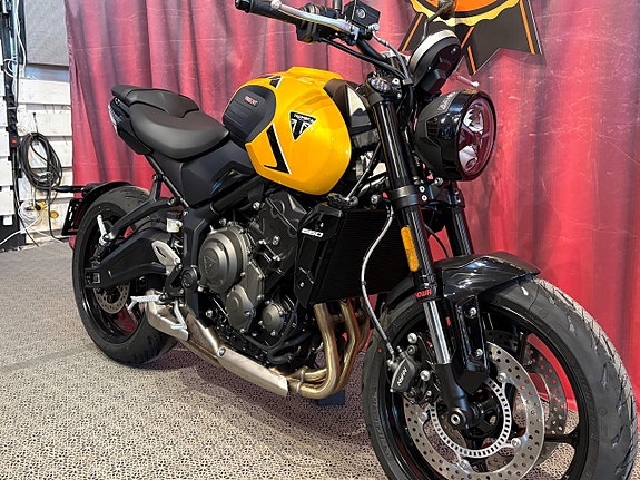Triumph TRIDENT 660 95 hk OKTOBERFEST | 36 MÅN RÄNTEFRITT | Sänkt 8 500 kr 3 of 7