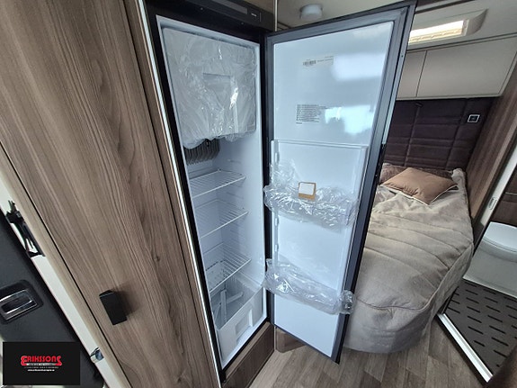 Kabe TRAVEL MASTER NOVUM 720 LXL 12 of 15