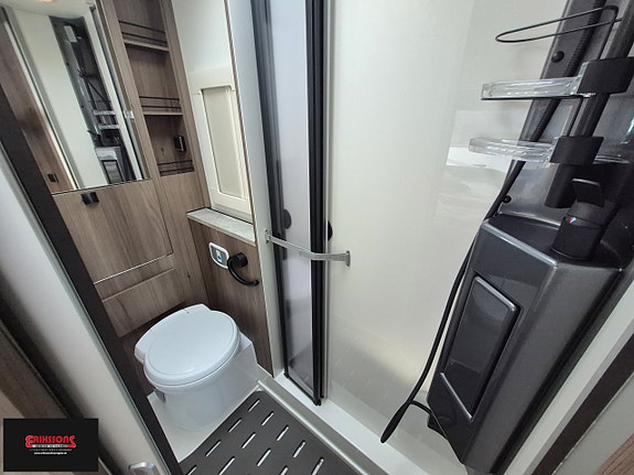 Kabe TRAVEL MASTER NOVUM 720 LXL 6 of 15