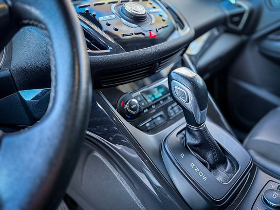 Ford Kuga 8 of 12