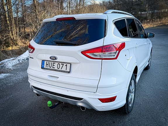 Ford Kuga 9 of 12