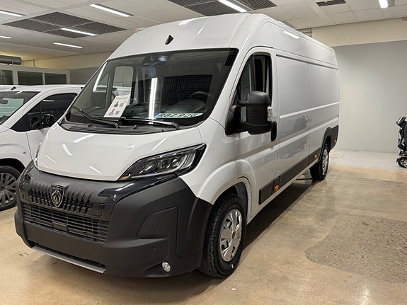 Peugeot Boxer 2 of 5