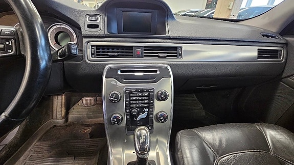 Volvo V70 14 of 15