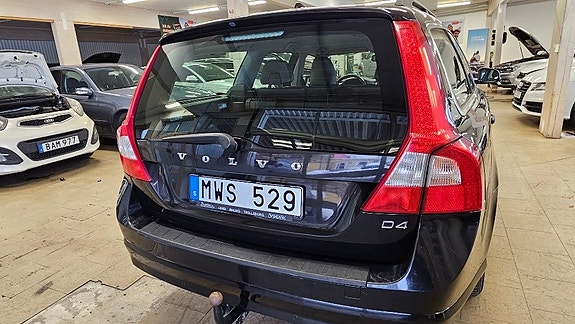 Volvo V70 7 of 15