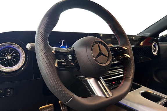 Mercedes-Benz CLA350 13 of 13