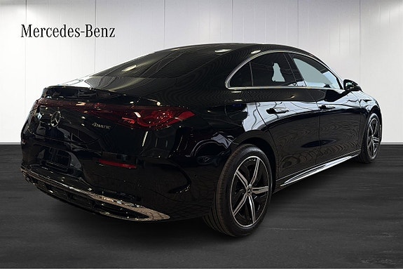 Mercedes-Benz CLA350 4 of 5