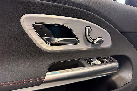 Mercedes-Benz CLA350 12 of 13