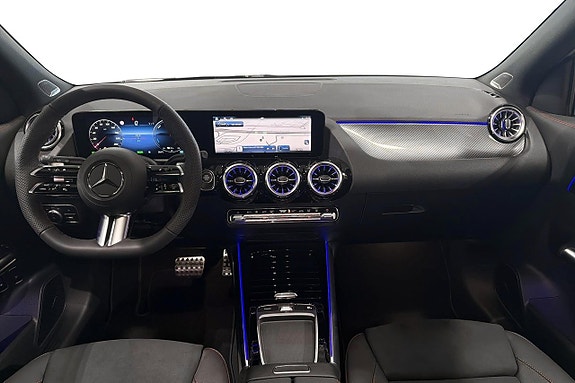 Mercedes-Benz GLA250 e 8 of 15