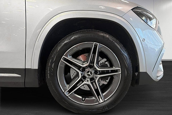 Mercedes-Benz GLA250 e 5 of 15